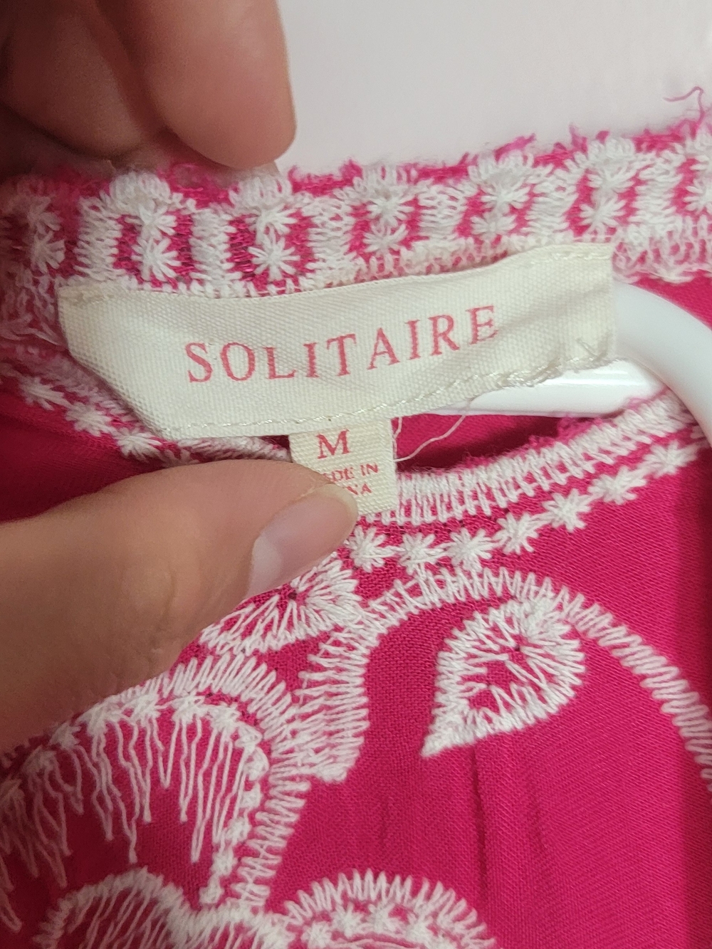 Solitaire Women’s Hot Pink Embroidered Skirt Set Size Medium - Picture 3 of 7